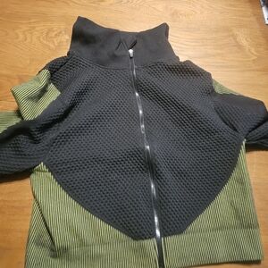 Cropped Workout Jacket